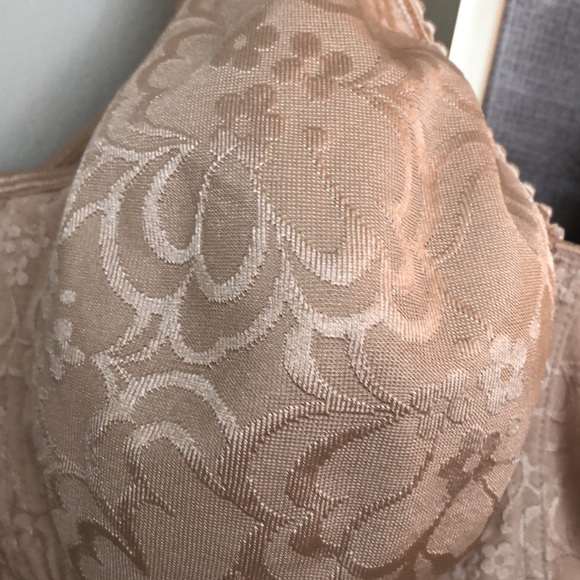 Playtex 18Hr Bra SZ 40E (DD) Beige Tan Nude - Picture 2 of 9